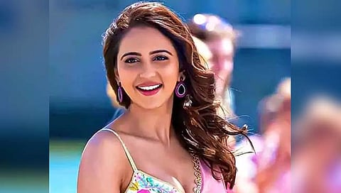 पायलटची भूमिका अभिमानास्पद : रकुल