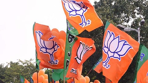 सत्ताधारी भाजपमध्ये राजीनामा नाट्य; नगरसेविकेसह पतीचा पक्षाला रामराम