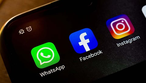 server down whats app facebook instagram तब्बल ६ तास ‘डाऊन’; भारतातील ५३ कोटी युजर्संना फटका