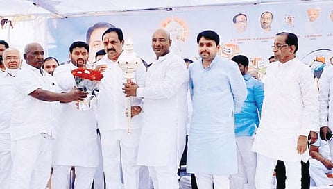 विटा : आमच्या तालमीची माती शिवली, त्यांच्यामागे आम्ही : जयंत पाटील