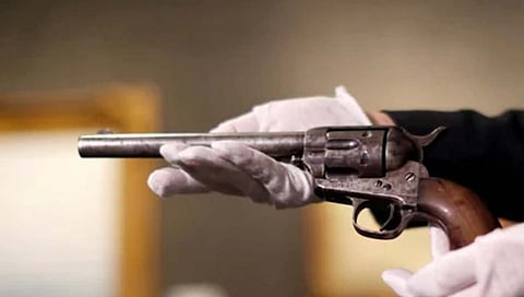 Karad Police : रेकॉर्डवरील गुन्हेगाराकडून पिस्तूल जप्त, कराड शहर पोलिसांची कारवाई