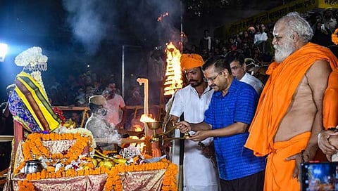 तीर्थयात्रा योजना : दिल्लीतील वरिष्ठ नागरिकांना मोफत अयोध्या यात्रेचा लाभ