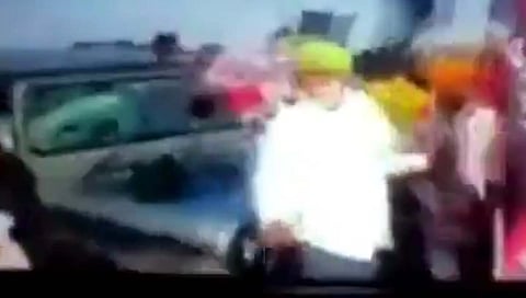 Lakhimpur Kheri video : लखीमपूर आंदोलक शेतकऱ्यांना वाहनाने चिरडलेला व्हिडिओ व्हायरल