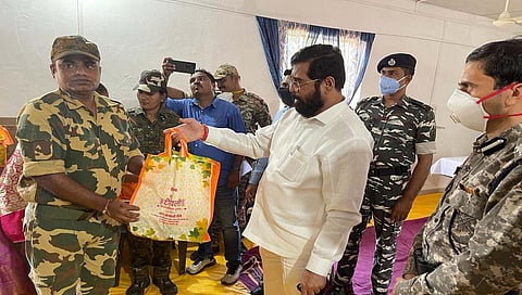 Minister Eknath Shinde : नक्षलवाद्यांच्या धमक्या झुगारून एकनाथ शिंदे गडचिरोलीत