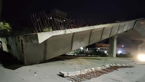 Nagpur Flyover Collapse : नागपुरात उड्डाण पुलाचा भाग कोसळला
