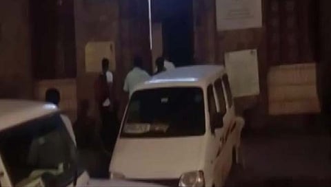 Aryan Khan Arrested : एनसीबीची छापेमारी; आणखी एकाला घेतलं ताब्यात!