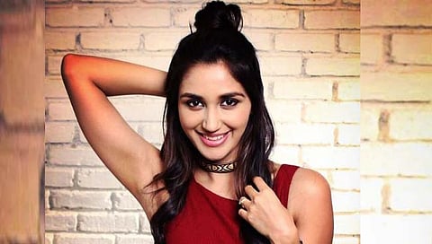 इमरान हाशमीसोबत दिसणारी निकिता दत्ता ‘ही’ आहे तरी कोण?