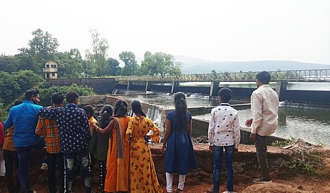 कोल्हापूर : चिमुकल्यांची आनंदमय व निसर्गरम्य दाजीपूर सफर