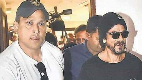 रवी सिंह हा मागील दहा वर्षांपासून शाहरुख खानचा बॉडीगार्ड आहे.