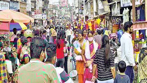 सातारा : वसुबारसने दीपोत्सवाला आज प्रारंभ