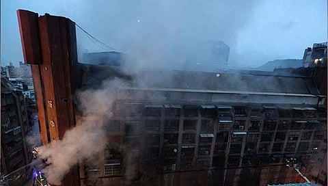 तैवानमध्ये इमारतीला भीषण आग, ४६ जणांचा होरपळून अंत