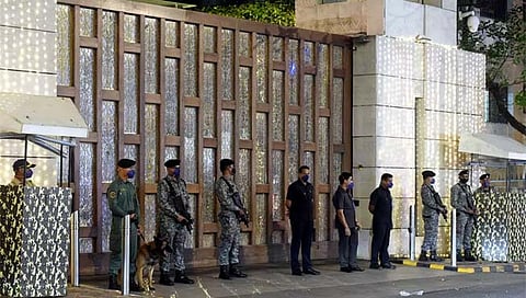 मुकेश अंबानींचा अँटिलिया पत्ता विचारणारे दोन संशयित कोण होते?