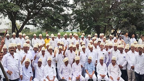 शिरोळ तालुक्यात यड्रावकर यांचे केडीसीसाठी १०१ ठरावधारक घेऊन शक्तीप्रदर्शन