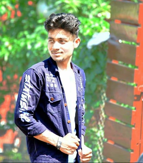 मनमाड रेल्वे स्थानकावर तरुणाचा निर्घृण खून