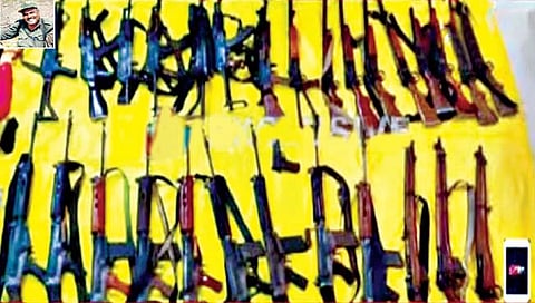 मिलिंद तेलतुंबडे महिला अंगरक्षकासह ठार