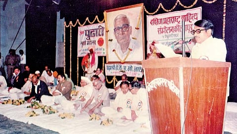 सिंहायन आत्मचरित्र : साहित्य चळवळीला उभारी