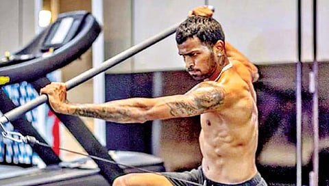 हार्दिक पांड्या याला दक्षिण आफ्रिका दौर्यातही संधी मिळण्याची शक्यता कमी