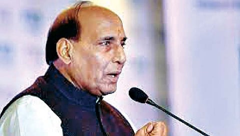 तिसरी विमानवाहू नौका लवकरच : राजनाथ सिंह