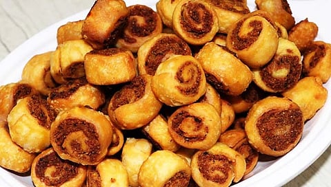 Bakarwadi Recipe : स्वादिष्ट बाकरवडी कशी कराल?