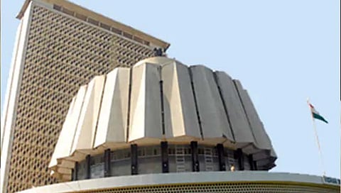 विधान परिषदेत कर्नाटकचा निषेध; सभागृहाचे कामकाज दहा मिनिटांसाठी तहकूब