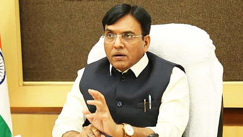 Cough Syrup deaths in Uzbekistan | उझबेकिस्तानात १८ मुलांचा मृत्यू; भारतातील मॅरियन बायोटेकच्या कफ सिरपचे उत्पादन थांबवले : मनसुख मांडविया