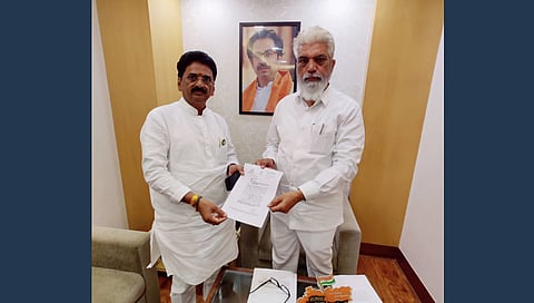 पीक विमा : बळीराजा पीक विम्यापासून वंचित का? : गुट्टेंचा कृषिमंत्र्यांना सवाल