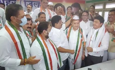 Nagpur Politics : विदर्भात भाजपला मोठा धक्का; ‘या’ नेत्याचा काँग्रेसमध्ये जाहीर प्रवेश