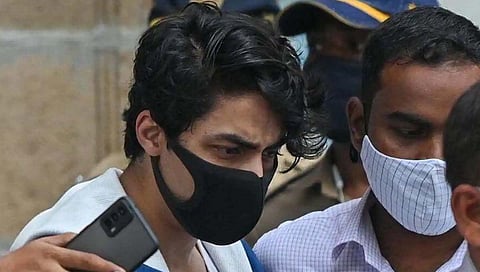 aryan khan drug deal : आर्यन खान अटक प्रकरणाला नवे वळण, २५ कोटींच्या डीलचे सीसीटीव्ही फुटेज मुंबई पोलिसांच्या हाती