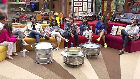 Bigg Boss मराठी ३ : कोणाचं कारणं घरच्यांना भेटण्यासाठी पटणार…