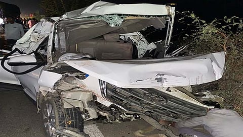 अपघात : खंबाटकी बोगद्याजवळ ट्रकने तीन कारना उडवले; सहा जखमी, एकाचा मृत्यू