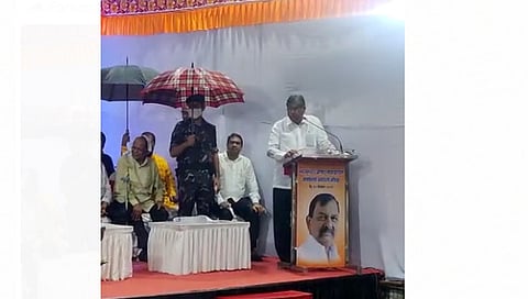 पुणे : भाजपा प्रदेशाध्यक्ष चंद्रकांत पाटील यांचा भरपावसात कार्यक्रम, पुण्यात चर्चा