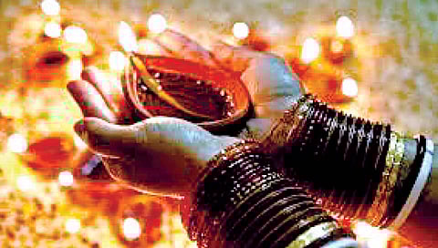 चैतन्यदायी दीपोत्सव; आज मुख्य दिवस