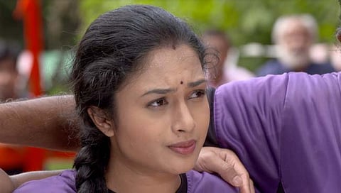 सुख म्हणजे नक्की काय असतं : जयदीप-गौरी यांचा रंगणार कबड्डी सामना