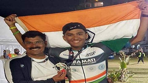 बारामतीच्या सुपुत्राची विक्रमाला गवसणी; पित्या प्रमाणेच मिळवला ‘आयर्नमॅन’ किताब