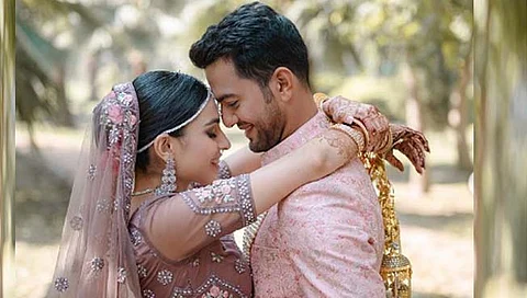 Unmukt Chand-simran khosla marriage: वर्ल्डकप जिंकून देणारा उन्मुक्त चंद विवाहबंधनात