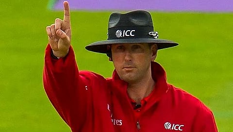 T20 World Cup : इंग्लंडच्या पंचांनी तोडला बायो बबलचा प्रोटोकॉल