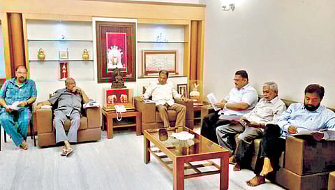 Prakash Awade : प्रकाश आवाडे यांच्या निवासस्थानी बैठक, विधानपरिषदेसाठी राहुल आवाडे यांच्या नावाची चर्चा