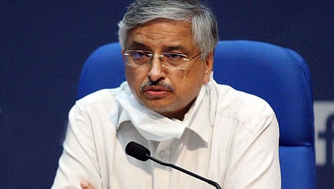 Omicron corona variant : कोरोनावरील उपलब्ध लशी अपरिणामकारक – AIIMSच्या संचालकांची भीती