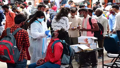 omicron corona new variant : ‘ओमायक्रॉन’ व्हेरियंट डेल्टापेक्षा खरंच धोकादायक आहे का?, WHO कडून ५ मुद्द्यांमध्ये स्पष्टीकरण