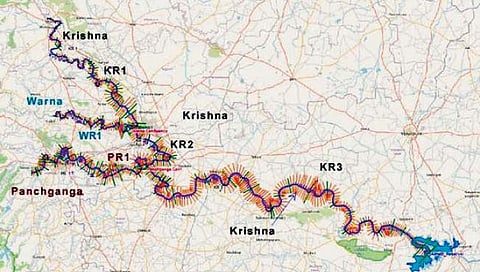 महाराष्ट्र कृष्णा खोरे विकास महामंडळाच्या गुणनियंत्रण विभागाचे मुख्य अभियंता हनुमंत धुमाळ यांनी तयार केले पुराचा अंदाज व्यक्त करणारे मॉडेल.