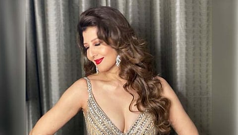 sangeeta bijlani : वयाच्या ६१ व्या वर्षीही सलमानची एक्स गर्लफ्रेंड ग्लॅमरस