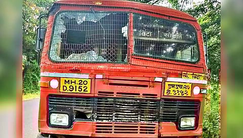 Strike MSRTC : कवठेएकंदजवळ विटा-सांगली बसवर दगडफेक, चालक जखमी