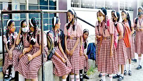 शाळा भरली! दिवाळी सुट्टीनंतर पहिल्या दिवशी ७० टक्के उपस्थिती