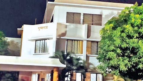 अनेक वर्षांपासून ‘बड्या’ अधिकार्यांचा विश्रामगृहातच मुक्काम