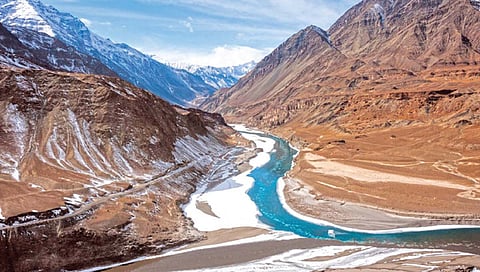 हिमालयातील हिमनद्या वितळताहेत १० पट वेगाने