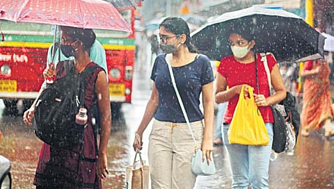 अवकाळी पाऊस : पाऊसवार्याने गारठली महामुंबई!