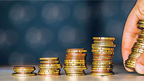 Stock Market : शेअर बाजार पुन्हा कोसळला; ‘या’शेअर्समध्ये शॉर्ट/ मिड टर्म साठी गुंतवणुकीची संधी