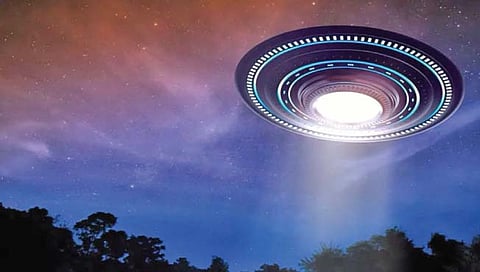 अमेरिकन स्पाय चीफनाही वाटते ‘ते’ परग्रहवासीयांचे यान!