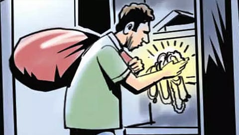 बीड : सिरसाळा येथील जिनिंग फॅक्टरीत ४८ लाखांची चोरी