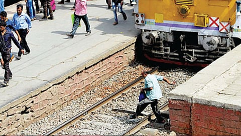 मुंबई : अकरा महिन्यांत रेल्वे अपघातांतील ४३४ मृतदेह बेवारस